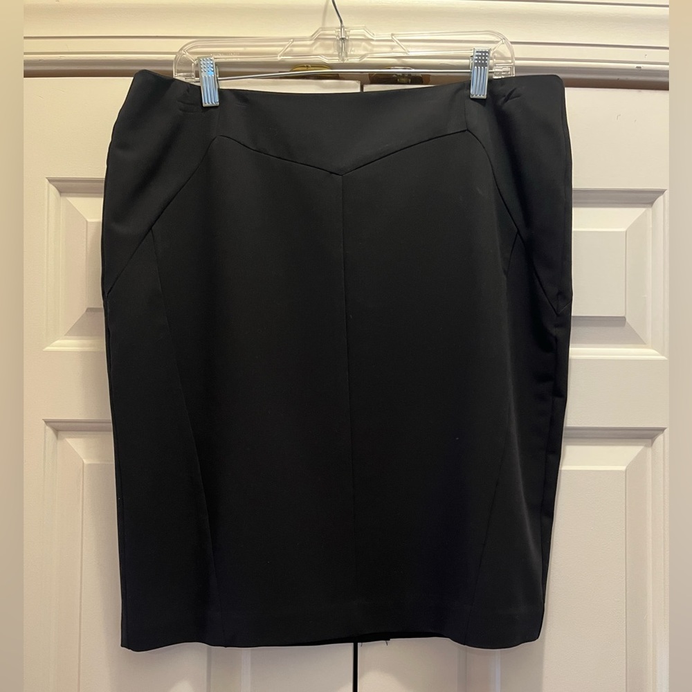 Worthington black skirt